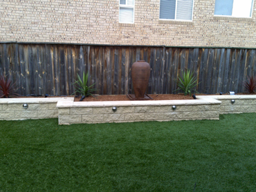 Outdoor garden lighting